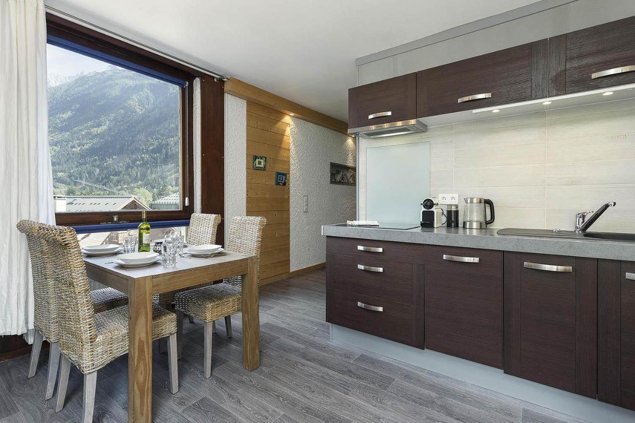 Apartment Beausite - Alpes Travel - Central Chamonix - Sleeps 2-4 Bagian luar foto